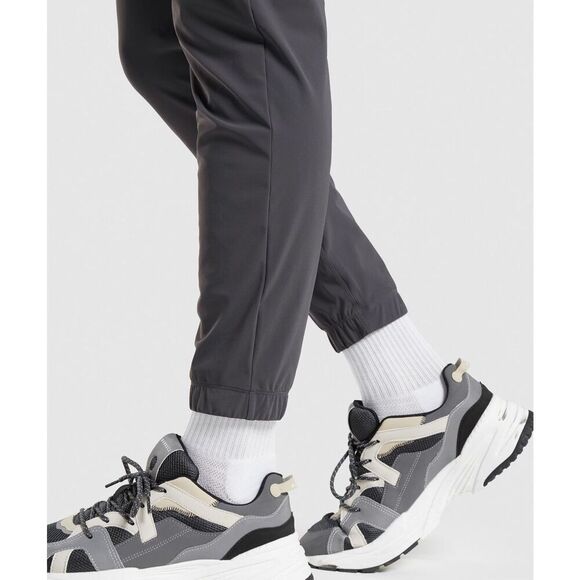 Gymshark studio joggers onyx grey men’s medium - Picture 6 of 10